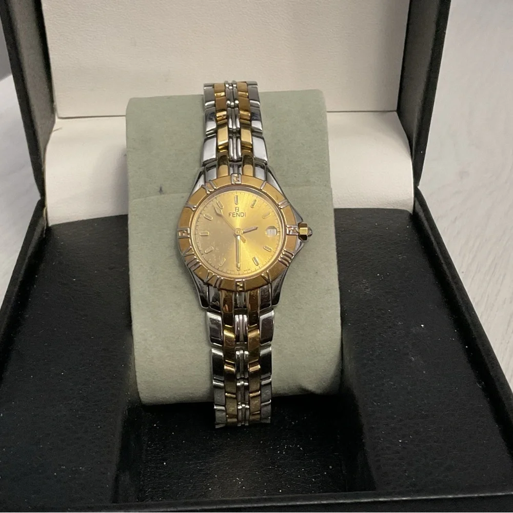 Fendi 2500L Watch